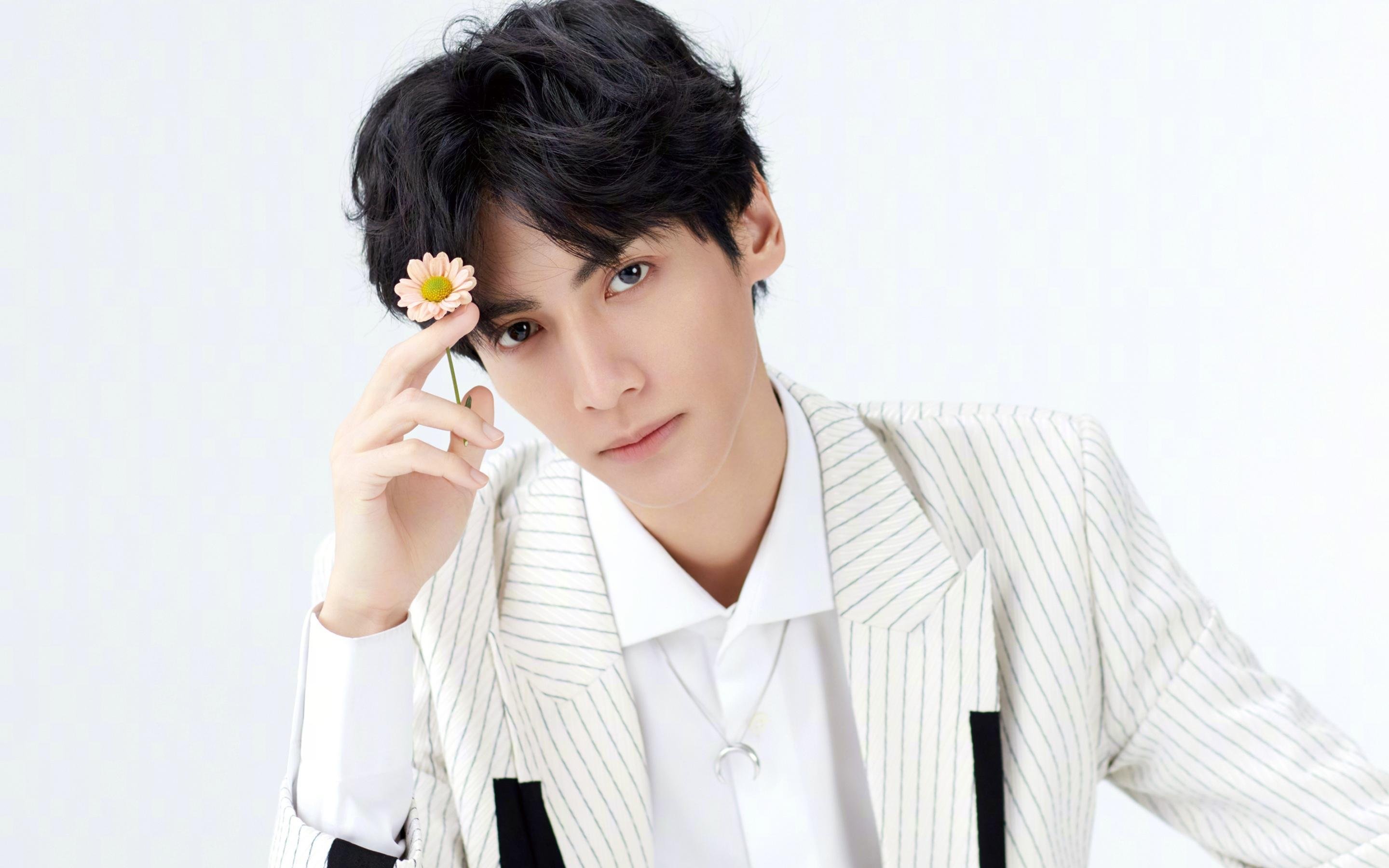 德甲激烈,赛后教练讲述战术布置与核心战术成功要素,德甲技术特点