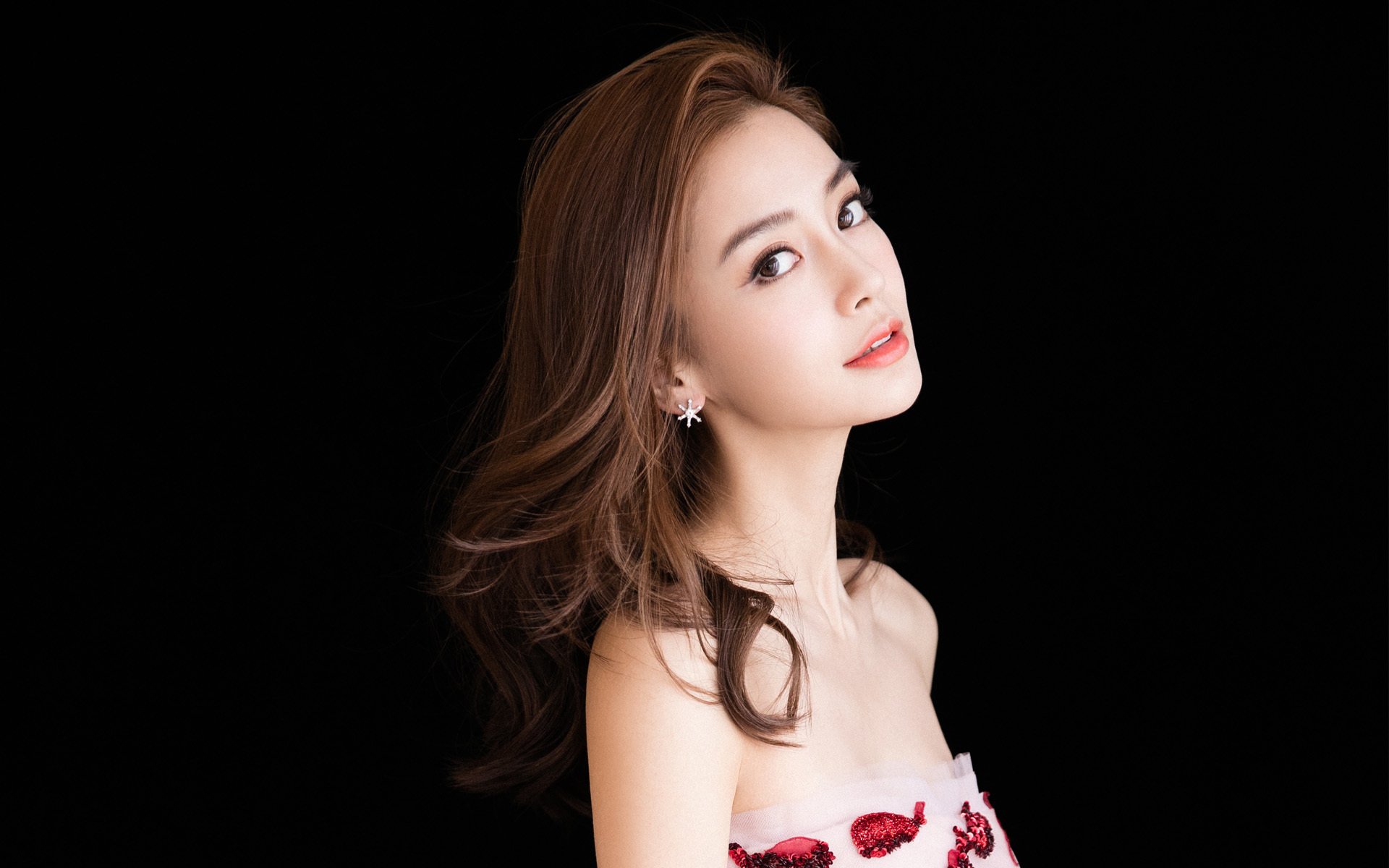 数据安全成为行业关注重点:打造公平、公正的比赛环境,数据安全的宣传形式